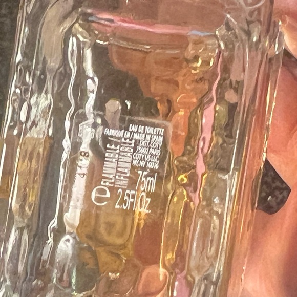 Guess Seductive perfume. Such a nice light scent. Lots left in bottle. 2.5 oz - Picture 5 of 5